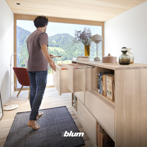 HARDWARE BLUM_4
